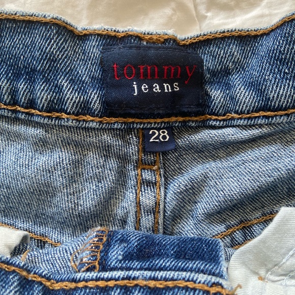 Vintage Tommy Jeans shorts - Picture 6 of 8